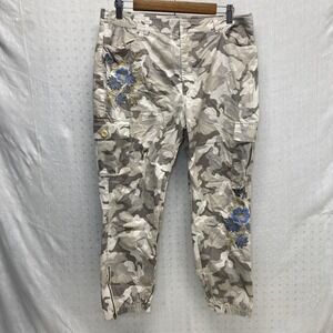 Sundance Women's Embroidered Vivant Camo Joggers Sz 12 Cargo Pockets Y2K Style